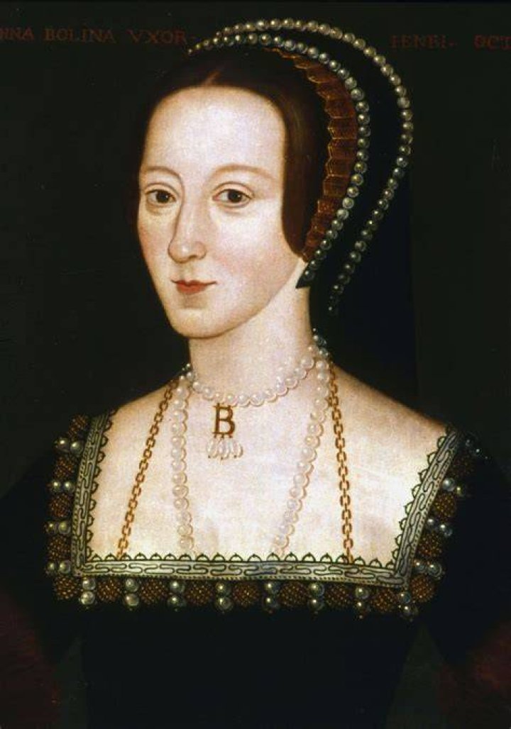 anne boleyn // "... and this is myself, with my head cut off" YouTube