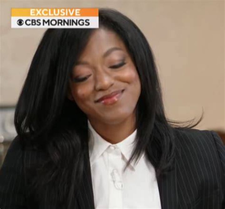 Azriel Clary admits she lied during Gayle King interview for R. Kelly