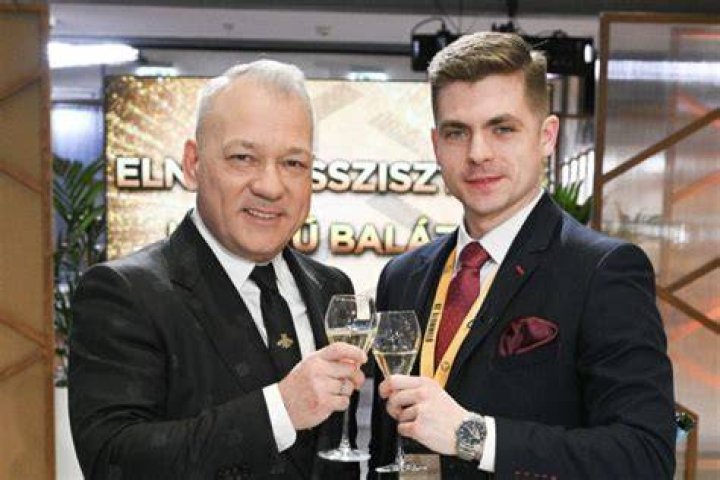 Balogh Levente fiatalkori &ouml;nmag&aacute;t l&aacute;tja Az &aacute;lommel&oacute; győztes&eacute;ben