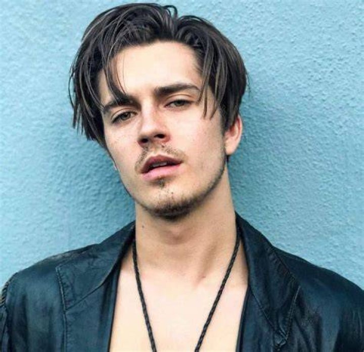 Billy Unger Biography Line