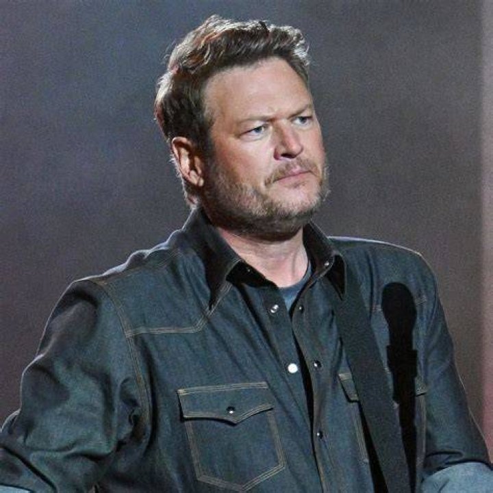 Blake Shelton Debuts at No. 1 on Top Country Albums & Hits Hot Country