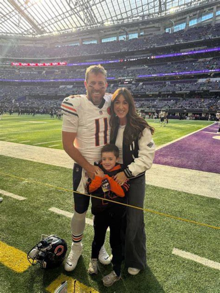 Case Keenum Living Happily with his Wife Kimberly Caddell & Children