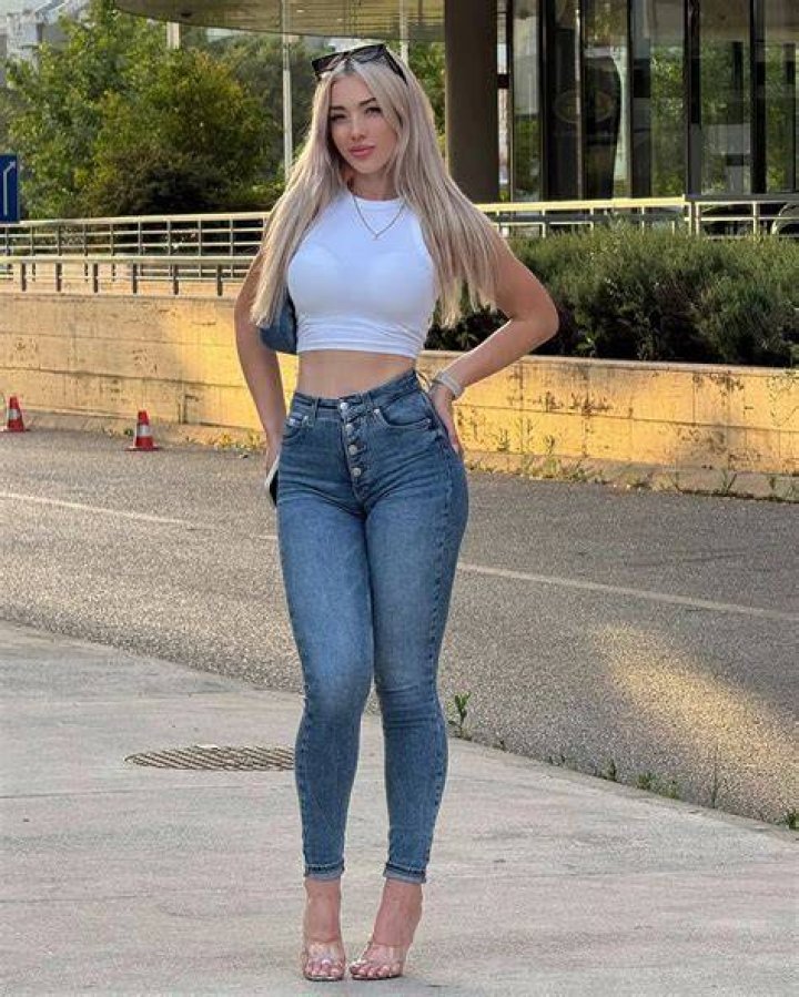 Christine Bright Bio, Age, Height, Wiki Models Biography
