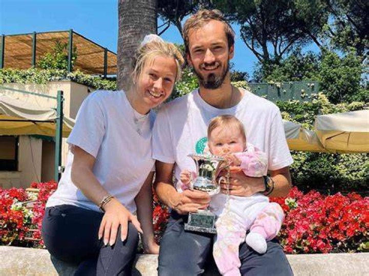 Daniil Medvedev Baby Girl Medvedev & Wife ecstatic after