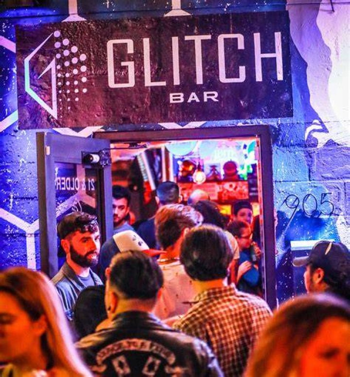 Gallery Glitch Bar & Arcade