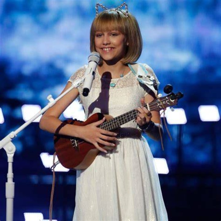 Grace Vanderwaal Net Worth, Biography, Wiki, Age, Parents, Boyfriend