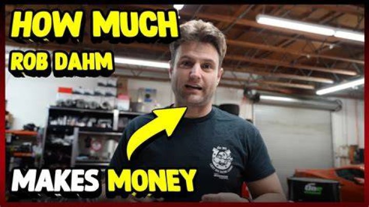 How much money makes Rob Riggle? Net worth