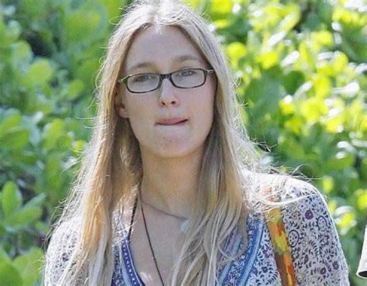 Jasmine Pilchard Gosnell Bio, Net Worth, Height, Nationality, Facts