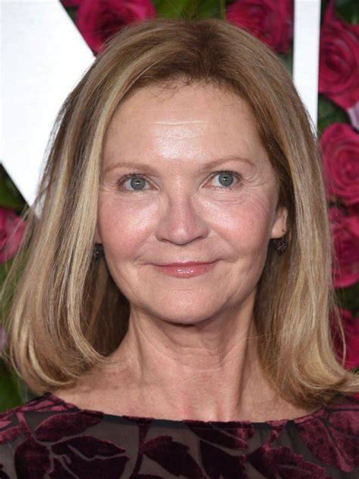Joan Allen High quality image size 2000x3000 of Joan Allen Photos