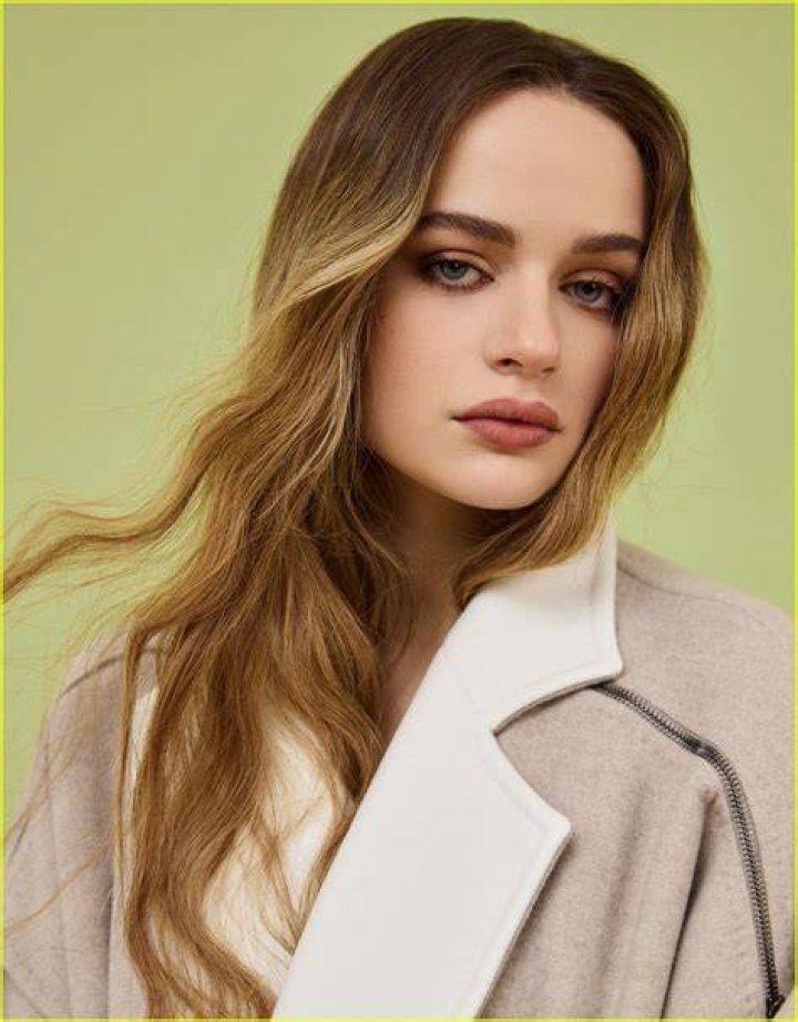 Joey King Just Revealed She Was in a Taylor Swift Music Video When She