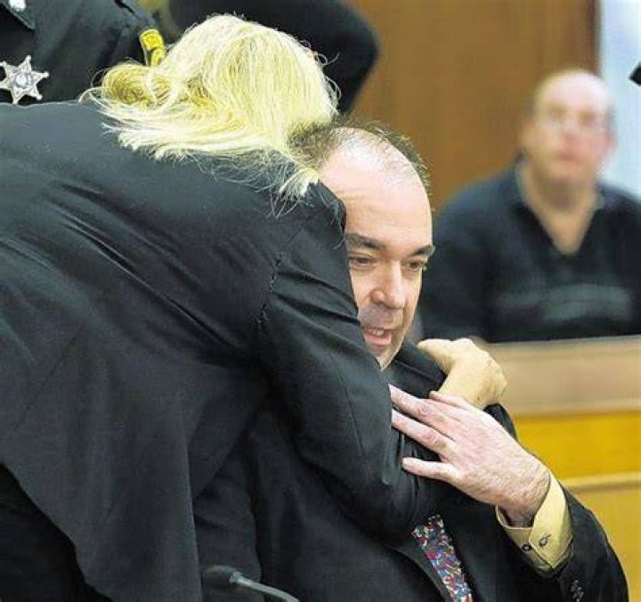 Jury Novak killed wife, burned house