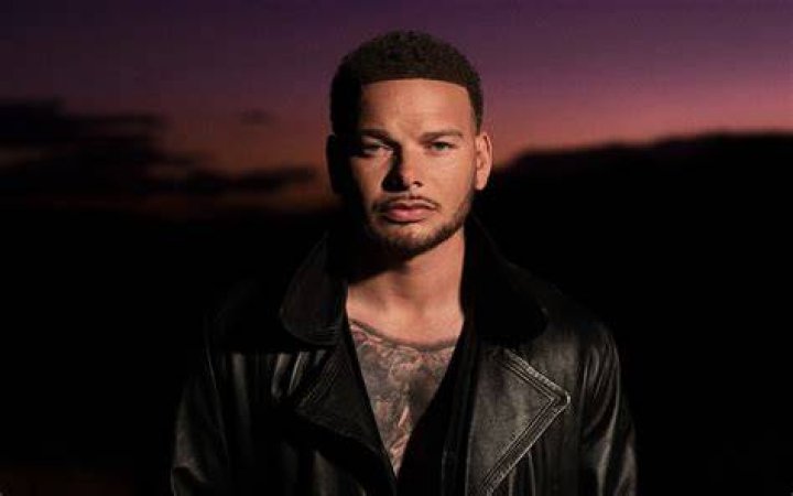 Kane Brown's 2 Daughters Everything to Know