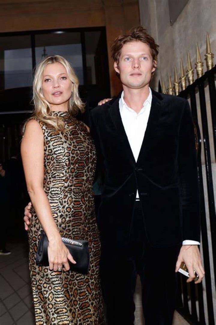 Kate Moss Nikolai von Bismarck Photos POPSUGAR Celebrity UK Photo 4
