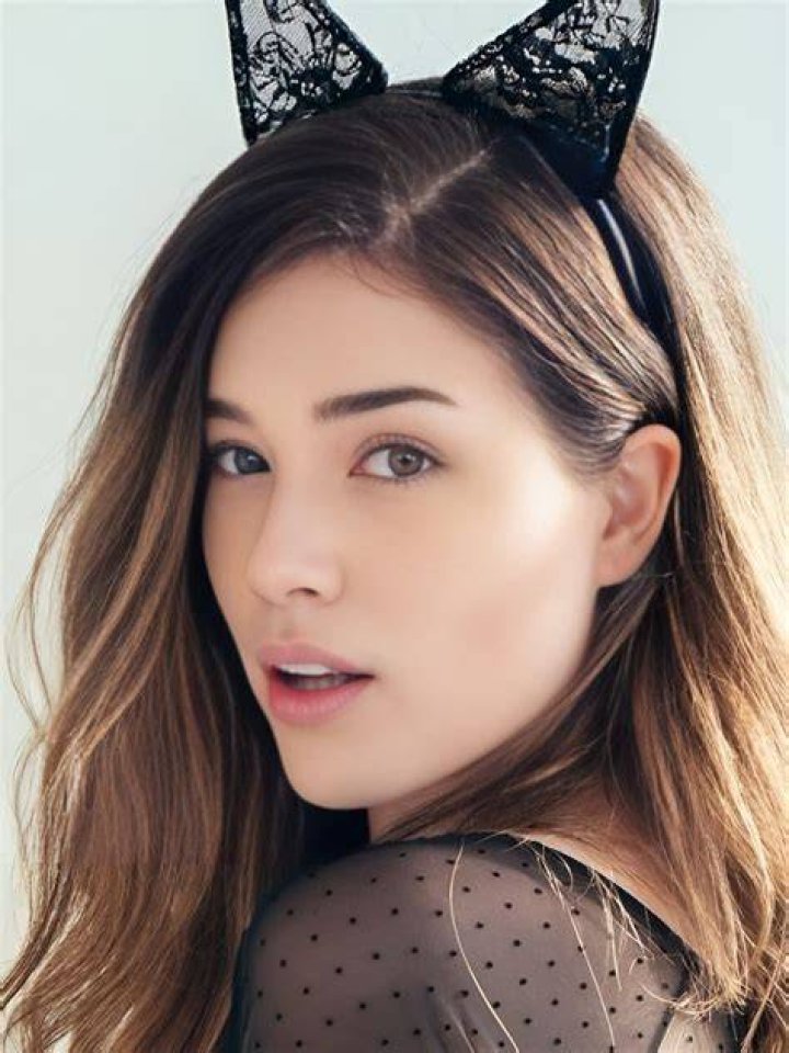 Lauren Summer (Model) Bio, Age, Wiki, Height, Info, Details, Birthday