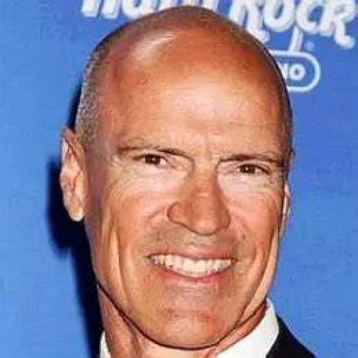Mark Messier Net Worth 2024 Career Earnings, Cars, & Books