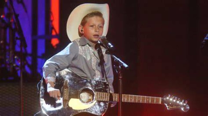mason ramsey concert