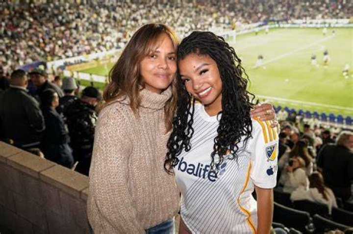 Meet Chlo&egrave; & Halle Bailey&rsquo;s other 2 siblings Ski & Branson Bailey