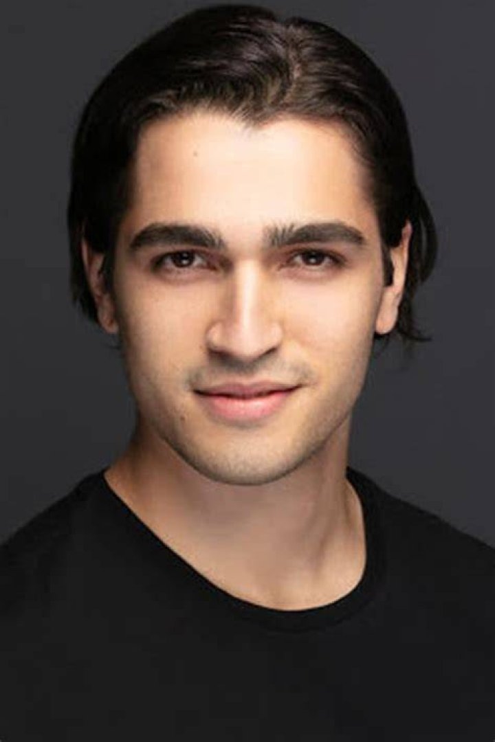 Mert Ramazan Demir Oyuncu