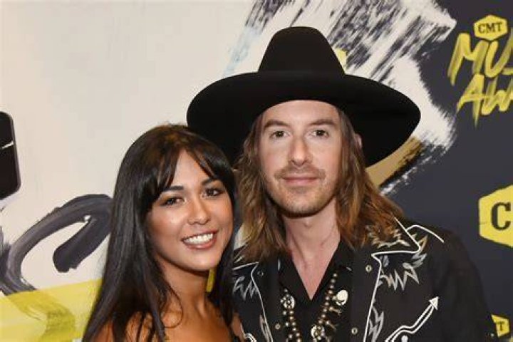 Midland’s Jess Carson & Wife Baby Girl Nash Country Daily