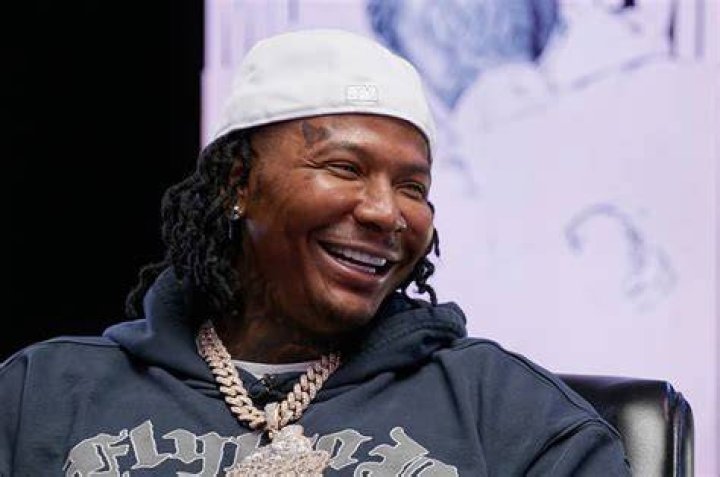 Moneybagg Yo Says He Makes 200K Per Show, Disputes 4M Net Worth