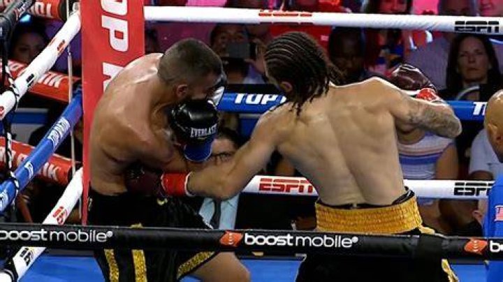 Nico Ali Walsh Drops, Stops Jeremiah Yeager In Second Round, Improves