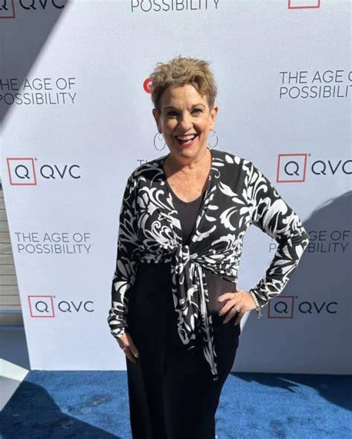 QVC Jane Treacy Net Worth, Salary, Husband, Daughters, Age, Wikibio