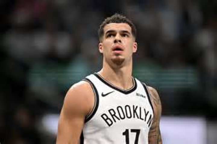 Relationship between Michael Porter Jr. and Madison Pettis getting more