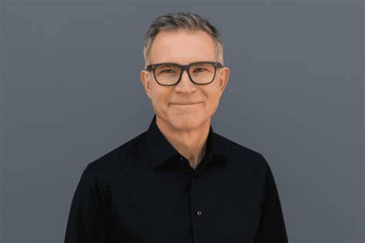 Roblox CEO David Baszucki lands 233M windfall in 2021