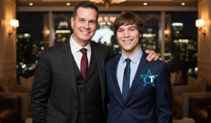 Roman Krause Son of Peter Krause Wiki, Net worth ,Biography,married