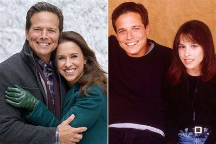 Scott Wolf & "Real World" Star Wife Kelley Limp Make Rare Public