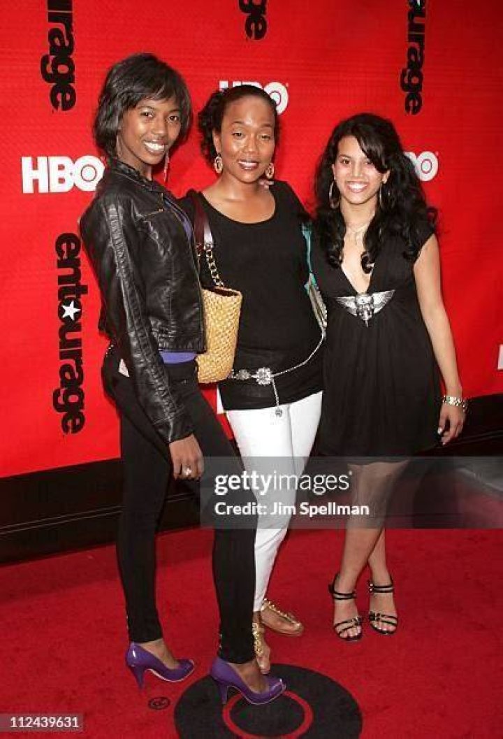 Sonja Sohn and daughters during "Entourage" Season 4 Premiere News