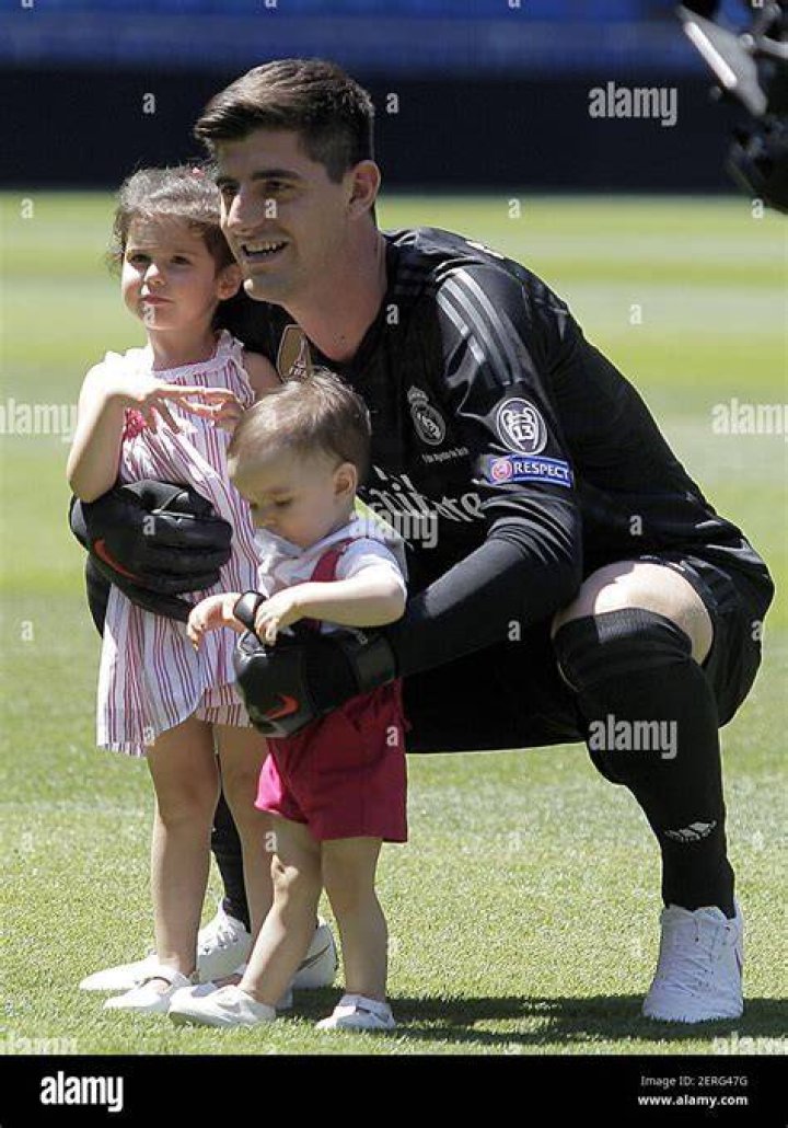 Thibaut Courtois children Adriana Courtois, Nicolas Courtois