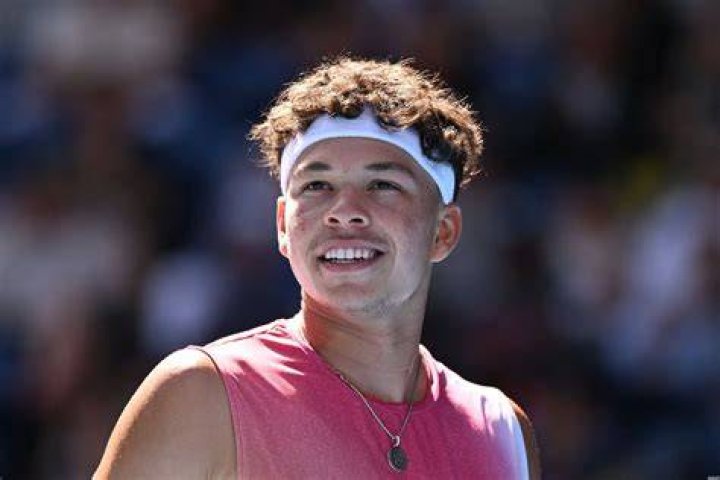 Who are Ben Shelton's tennisplaying parents and heptathlete girlfriend
