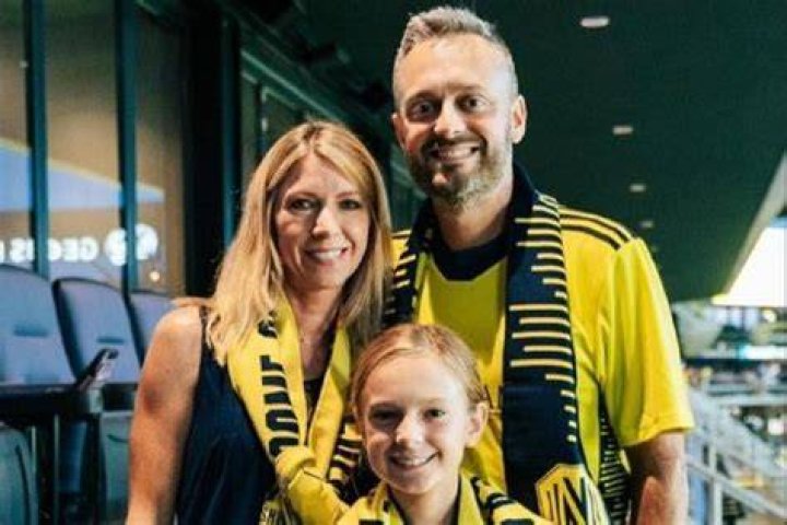 Who Are Nate Bargatze Siblings? Meet His Brother Derek And Sister