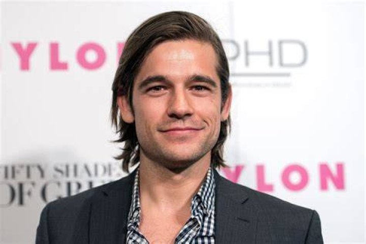 Why Did Jason Ralph Leave &ldquo;The Magicians&rdquo;? Wife, Net Worth, Bio