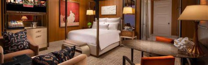 Wynn Tower Suite King Main Guestroom. Photo credit: Robert Miller Wynn Tower Suite King Main Guestroom. Photo credit: Robert Miller